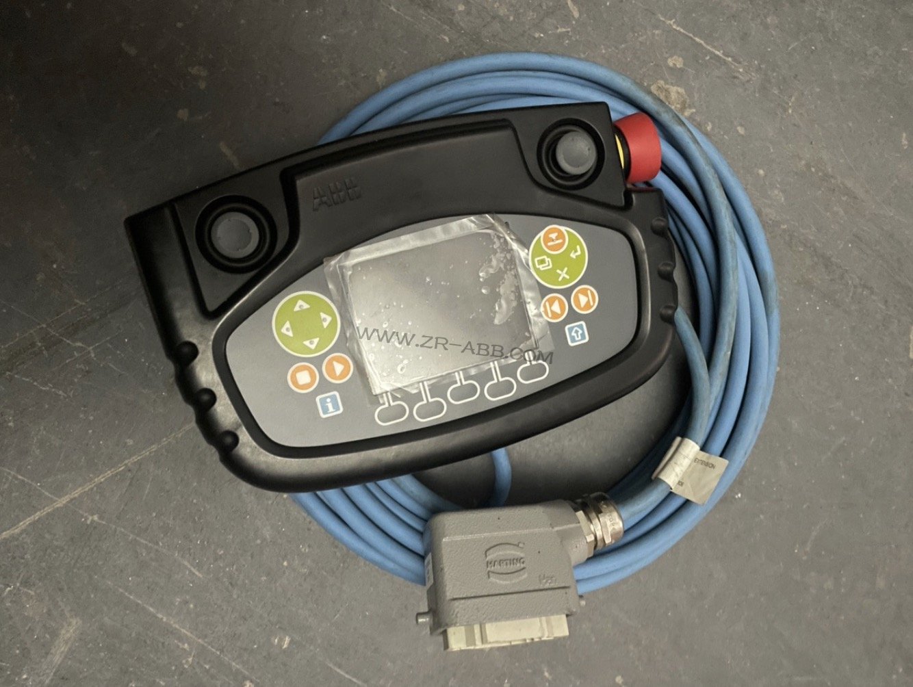 ABB噴涂機器人3HAC028357-001示教器維修故障小知識