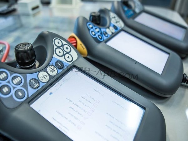 ABB�C����ʾ�����M����ϵ�y�S�޷���